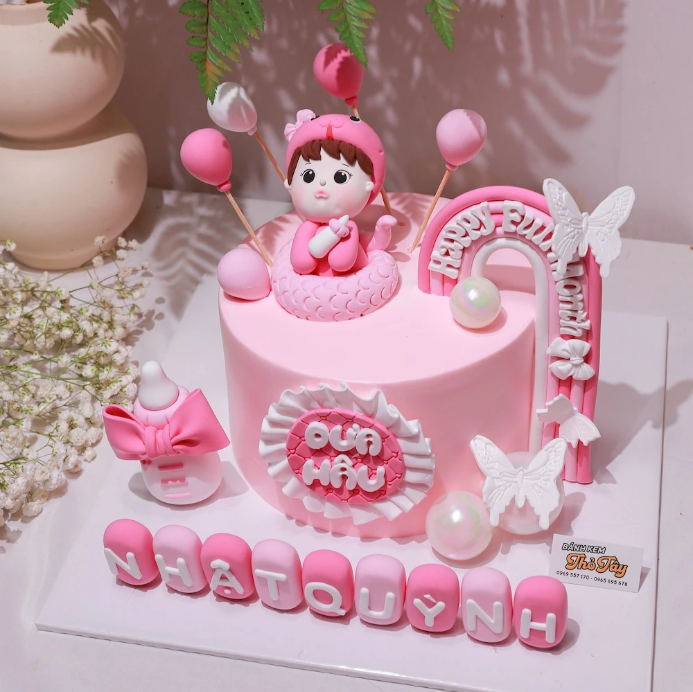 Bánh kem cho bé gái tại Thỏ Tây