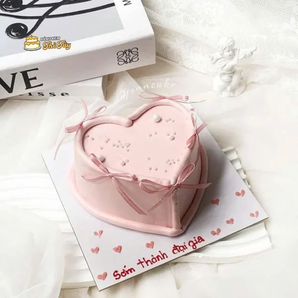 Bánh kem trái tim dễ thương