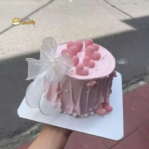 Bánh kem trang trí socola trái tim
