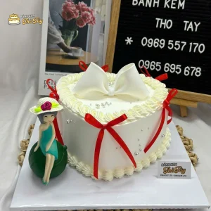 Bánh kem hình trái tim đơn gian