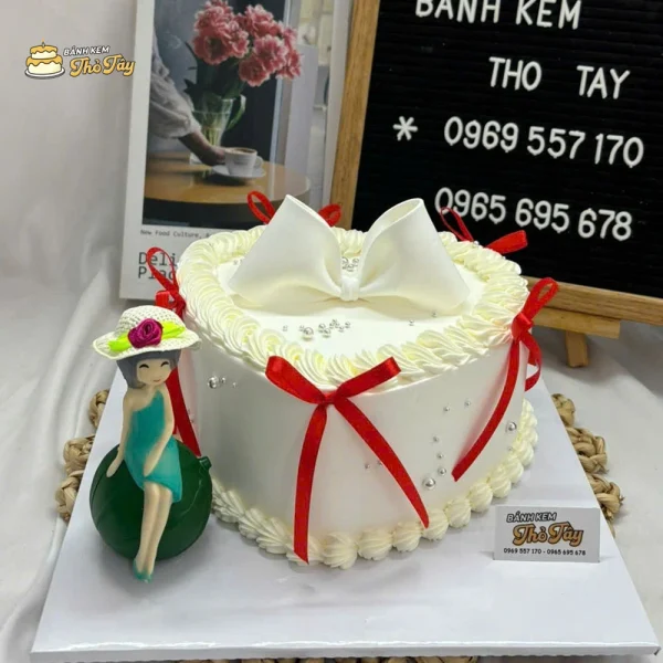 Bánh kem hình trái tim đơn gian
