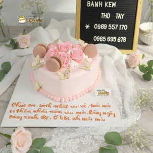 Bánh kem trái tim cho nữ