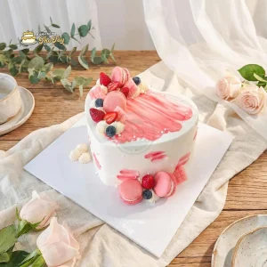 Bánh kem trái tim dễ thương cho nữ