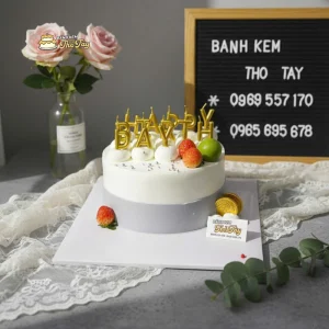 Bánh kem cắm nến happy birthday