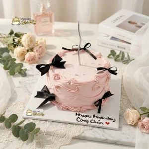 Bánh kem màu hồng pastel