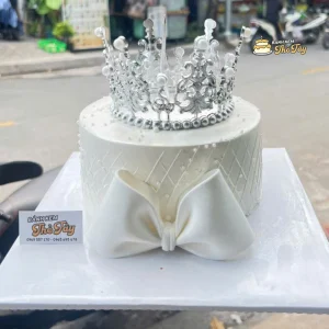 Bánh kem vương miện đẹp