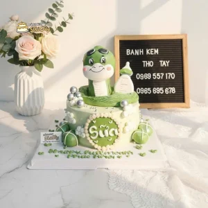 Bánh kem đầy tháng cho bé tuổi rắn