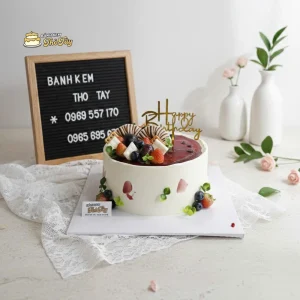 Bánh kem phủ mứt việt quất