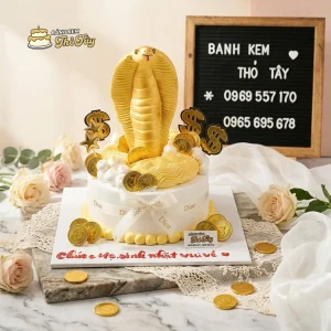 Bánh kem hình con rắn dễ thương
