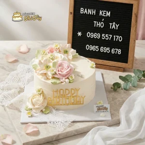 Bánh hoa kem tone trắng hồng thanh lịch