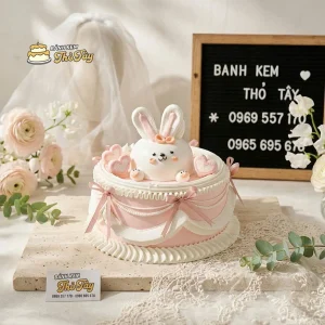 Bánh kem thỏ dễ thương