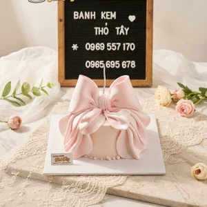 Bánh kem nơ hồng nhẹ nhàng